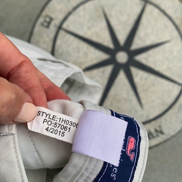 VINEYARD vines by Shep & Ian Mens 9 Inch Club Shorts - Picture 8 of 8